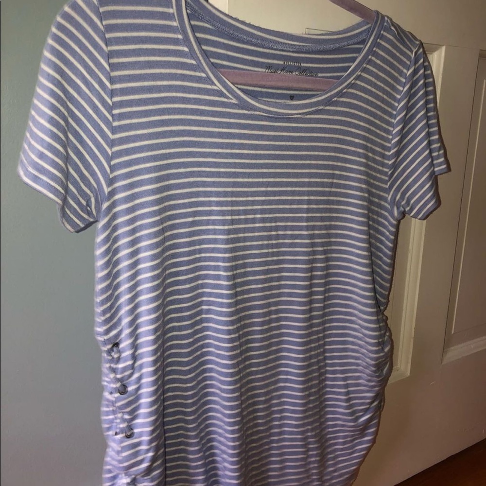 Hollister blue & white striped T-shirt!! W ties!